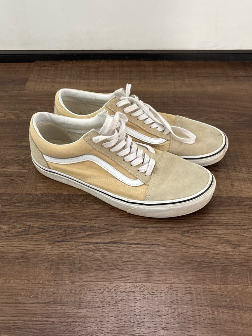 Men’s Tan Vans